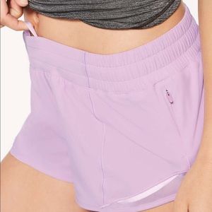 NWT Lululemon Hotty Hot Short II 2.5" Rose Quartz